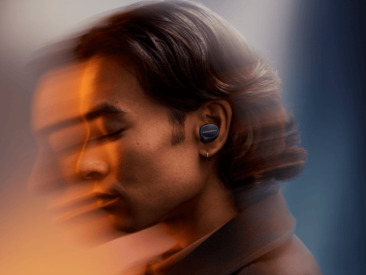 Why serious music lovers choose Bowers & Wilkins Pi8 earbuds
